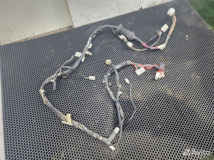 Проводка двери передняя левая Great Wall Safe