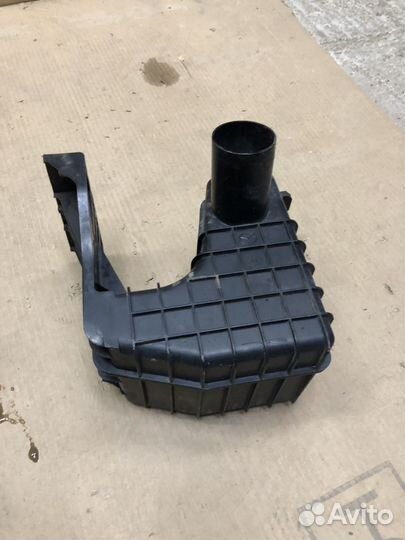 Резонатор воздушного фильтра Mazda 6 GG 2002-2007