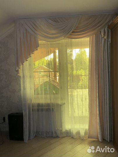 Шторы с ламбрекеном и тюль