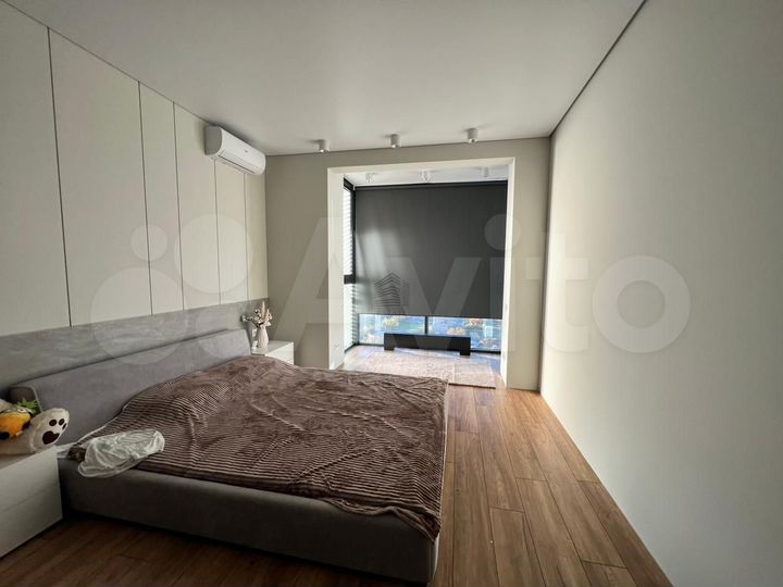 4-к. квартира, 250 м², 24/25 эт.