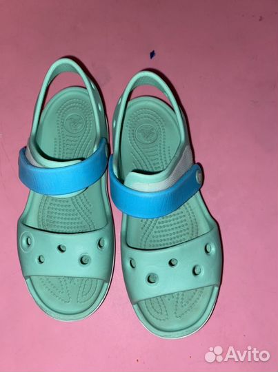 Сандалии crocs