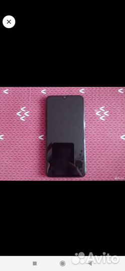 Samsung Galaxy A40, 4/64 ГБ