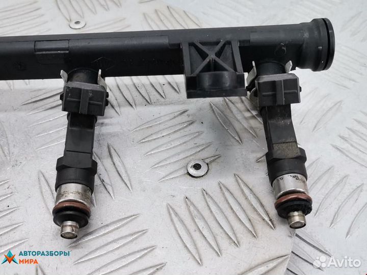 Форсунка Renault Kangoo рест. 2009 8200227124