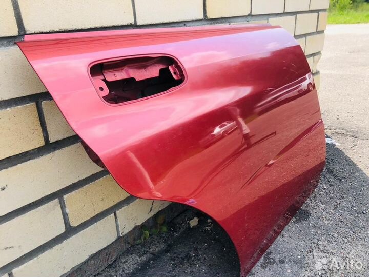 Дверь правая задняя на Subaru Impreza