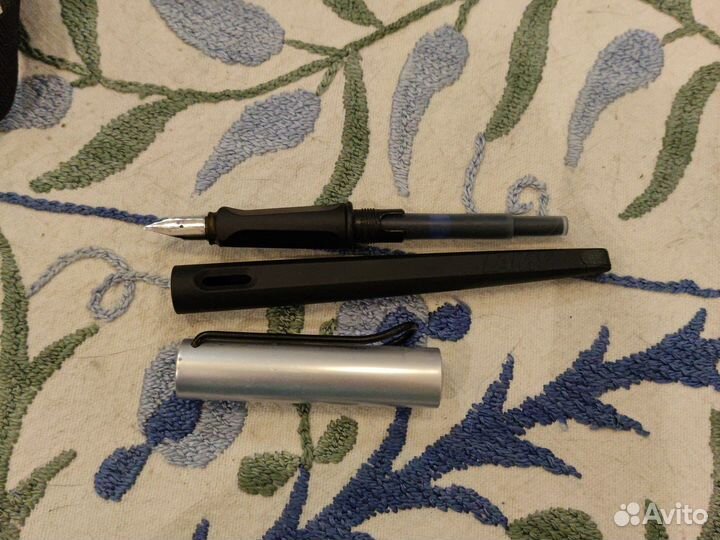 Перьевая ручка lamy