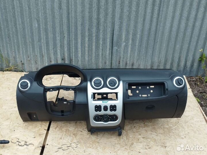 Торпеда renault logan 1