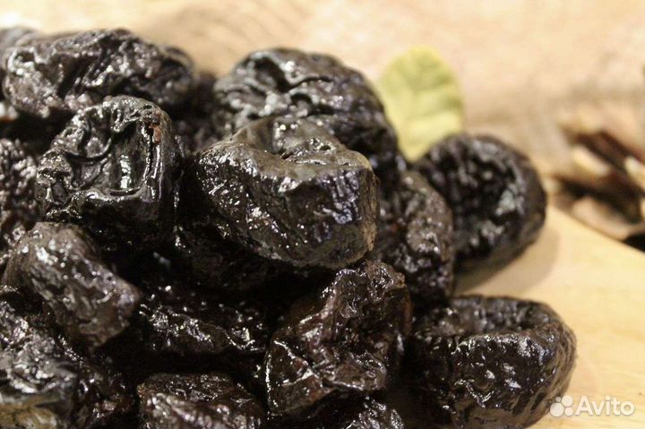 Чернослив крупный и мелкий, от 100 г