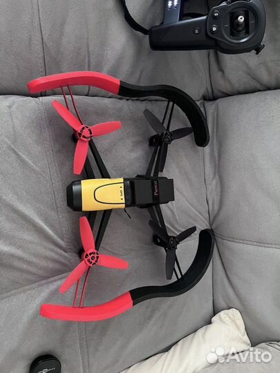 Квадрокоптер с камерой