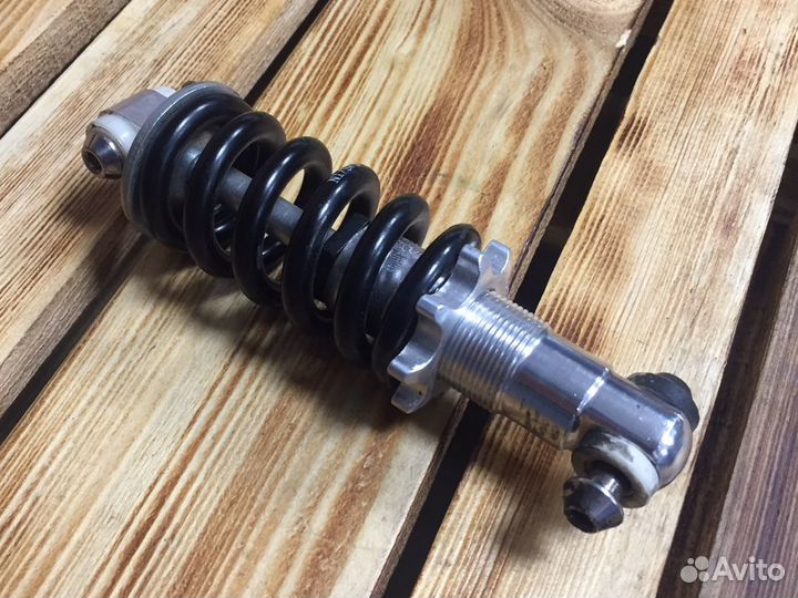 Амортизатор