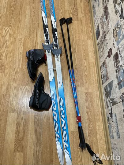 Беговые лыжи