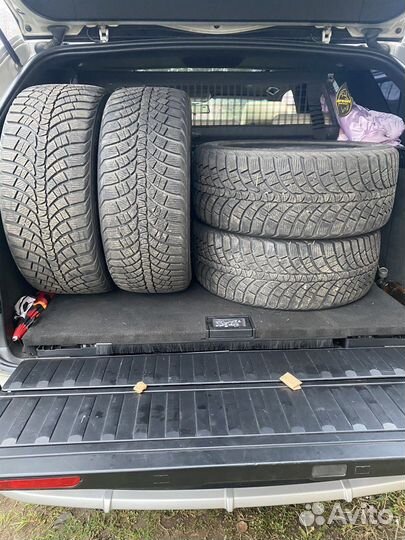 Kumho WinterCraft WP71 235/45 R17 и 245/45 R17 99V