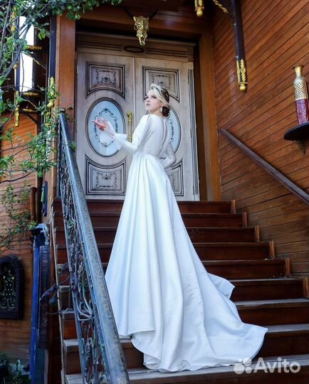 Свадебное платье