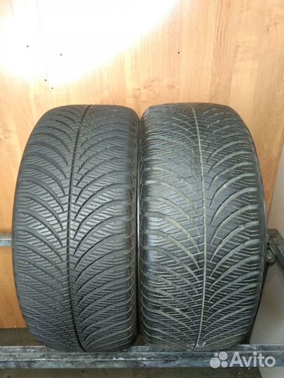 Goodyear Vector 4Seasons Gen-2 225/50 R17 94V