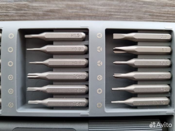Электрическая отвертка xiaomi 24 биты в кейсе