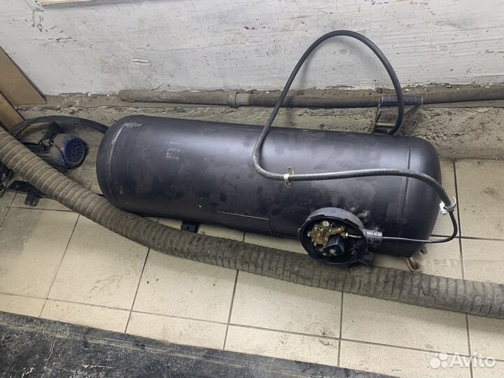 Газовый баллон, клапан, крепления для гбо