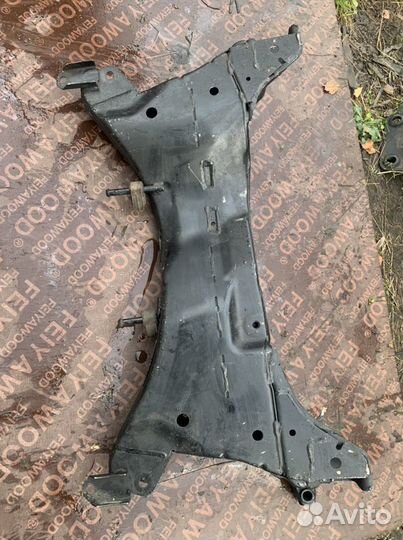 Подрамник Мицубиси Аутендер CU