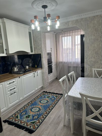 2-к. квартира, 50 м², 9/9 эт.