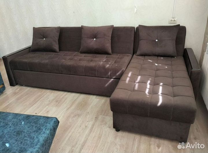 Угловой диван раскладной в наличии не б/у
