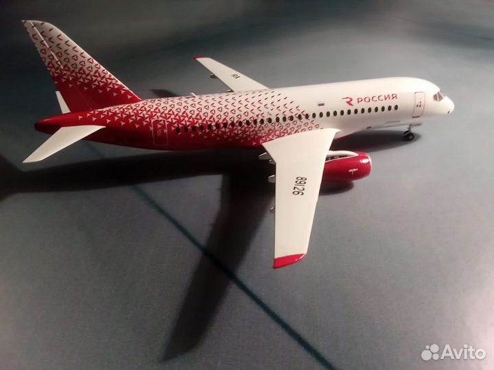 Модель самолёта сухой суперджет 100 все А/К