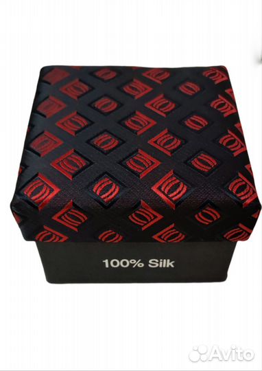 Новый галстук в коробочке бордовый