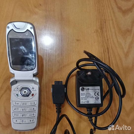 Телефон Саджем