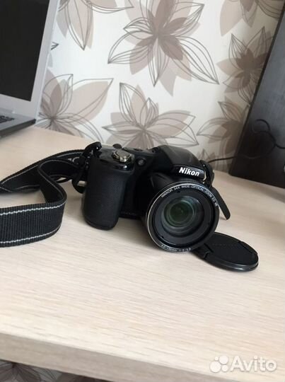 Компактный фотоаппарат