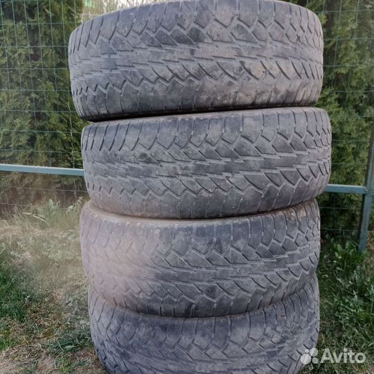 Cooper Discoverer M+S 235/65 R17