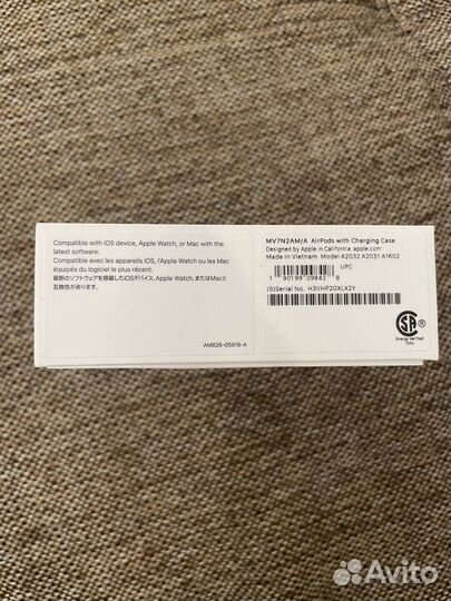 Коробка от наушников apple (AirPods)