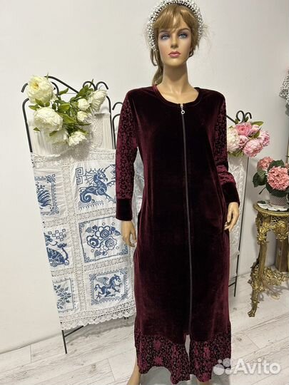 Бархатный халат с панбархатом 50-52 р