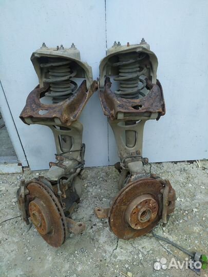 Peugeot 407 поворотный кулак,стойка,суппорт диск