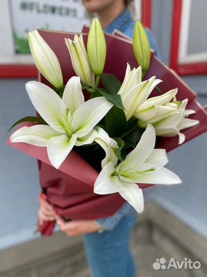 Лилии букеты опт розница