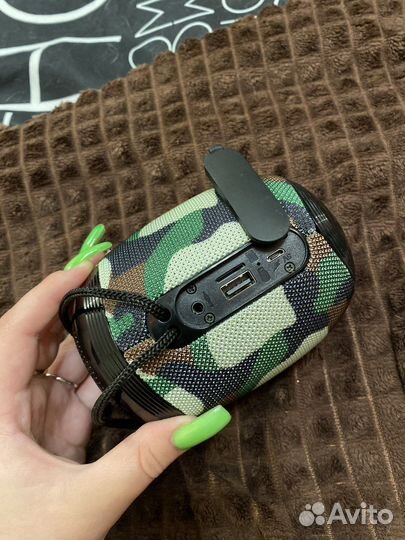 Музыкальная колонка с блютузом