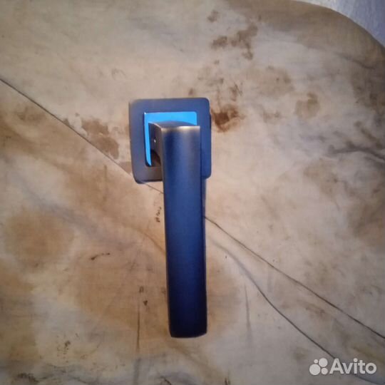 Дверные ручки