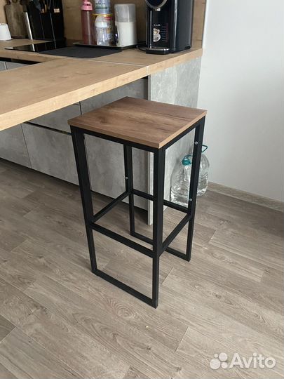 Барный стул