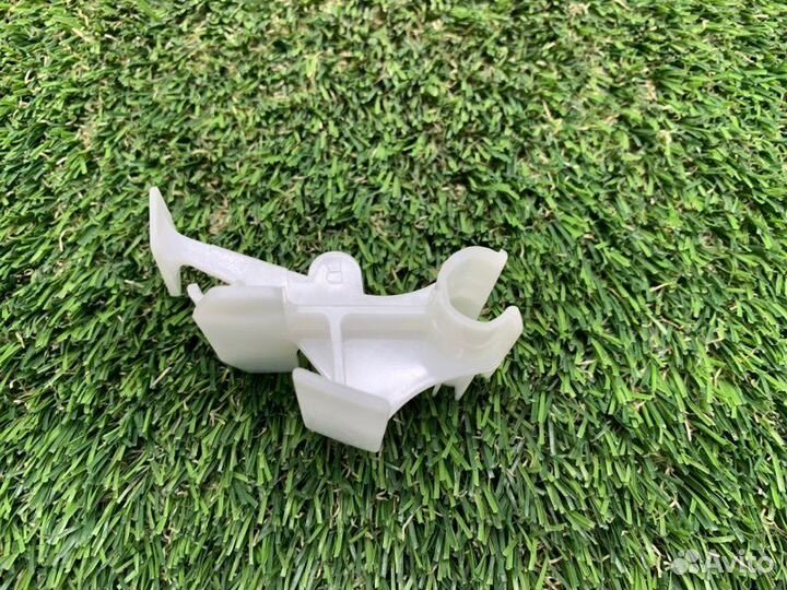 Кронштейн бампера Toyota Land Cruiser