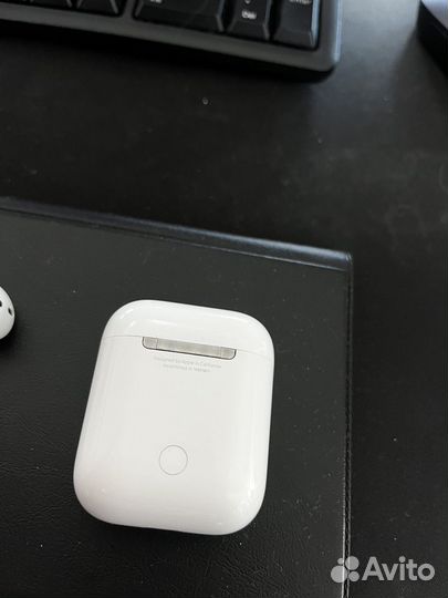 Беспроводные наушники apple airpods