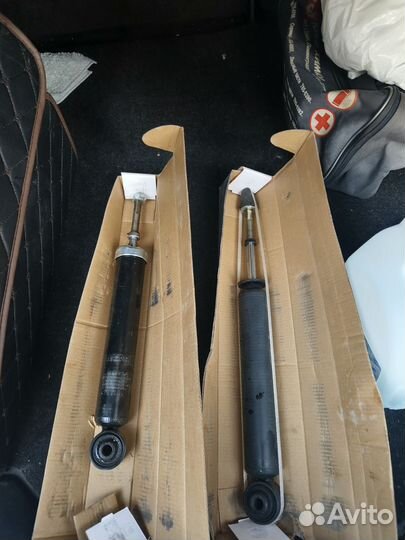 Амортизаторы Nissan Murano