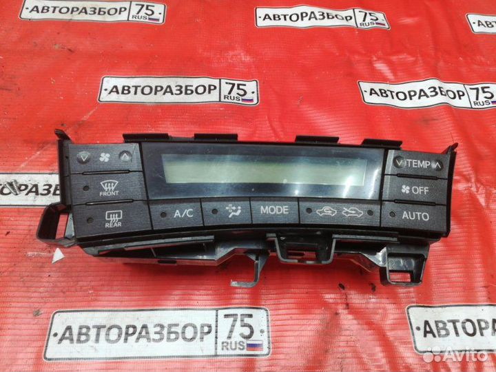 Блок управления климат-контролем Toyota Prius