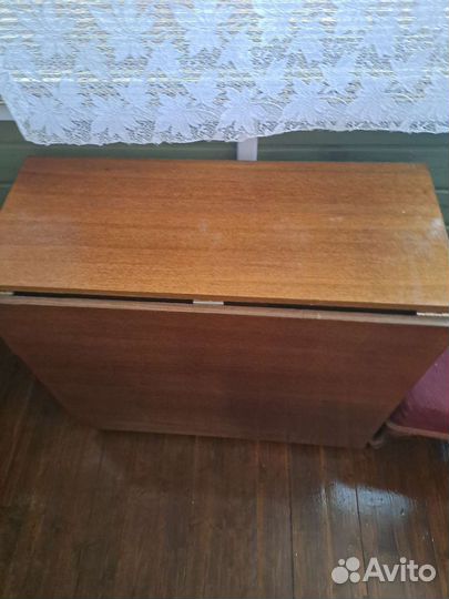 Стол-книжка