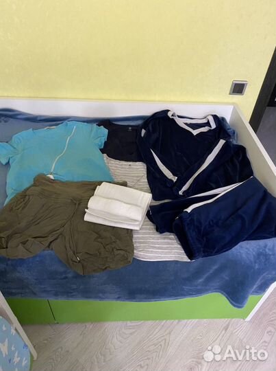 Вещи для беременных и кормления