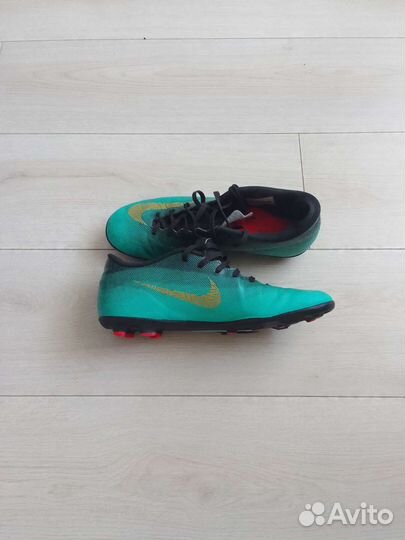 Футбольные бутсы, 42.5 размер