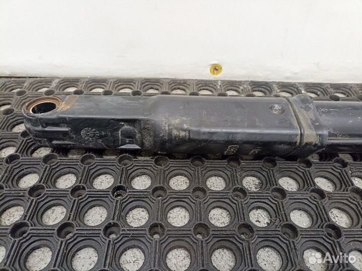 Цилиндр подъема кабины