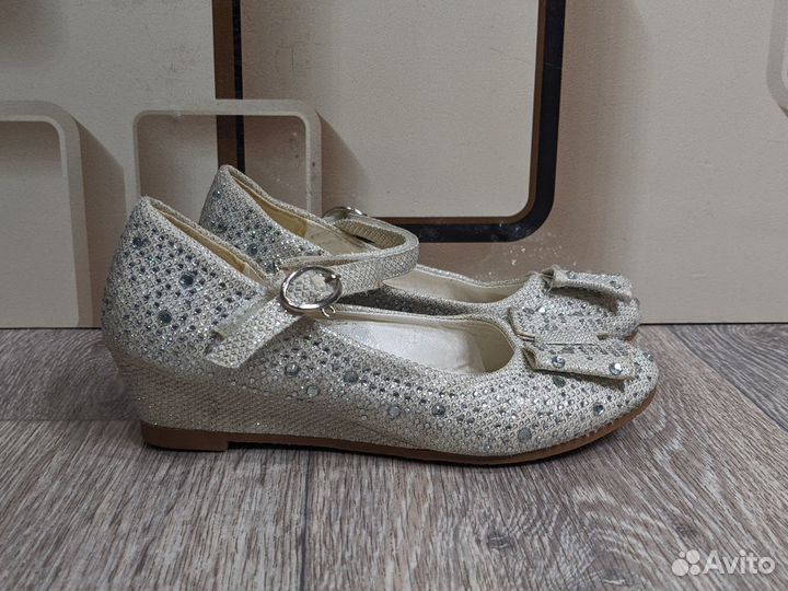 Обувь для девочки 28р-р Цена за всё