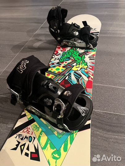 Ride Lowride 130 Ride Lowride Kids Snowboard Winter 2025 | EMPIRE