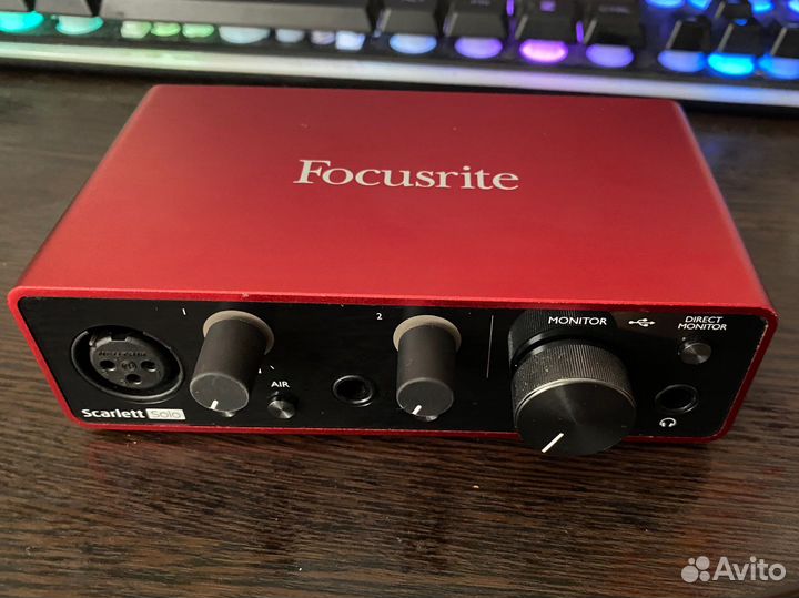 Звуковая карта Focusrite Scarlett solo 3rd gen