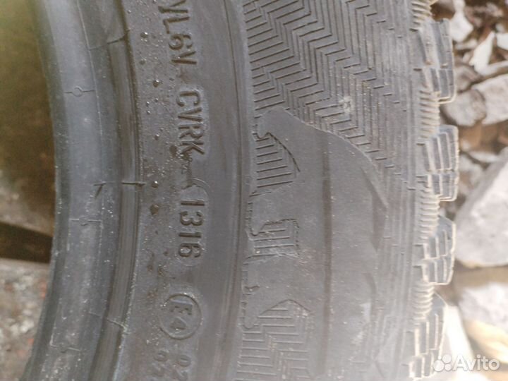 Gislaved Nord Frost 200 SUV 215/65 R16