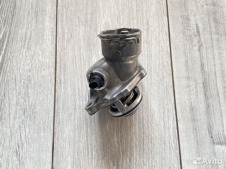 Термостат Mercedes M272