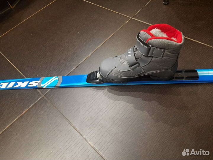 Лыжные ботинки+лыжи