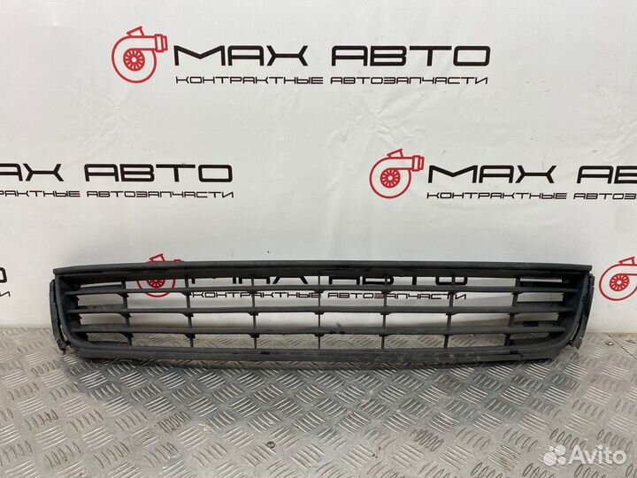 Б/У решетка радиатора передний Volkswagen Polo 602