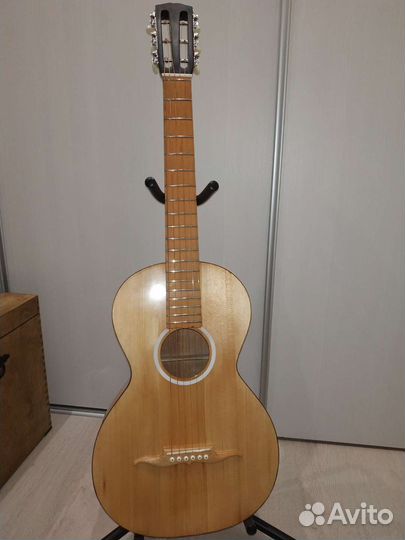 Акустическая гитара из массива полностью